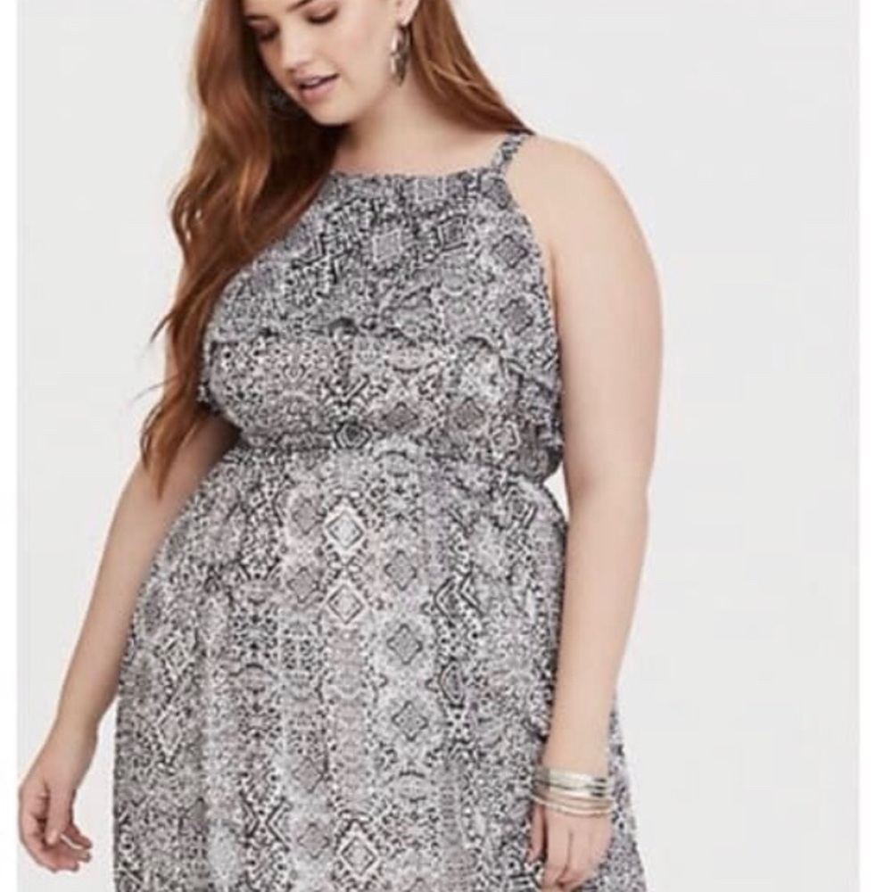 Torrid Halter Dress Size 00- New in Bag